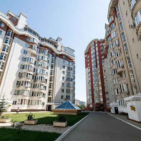 Luxrent Apartamento Chisináu Exterior foto