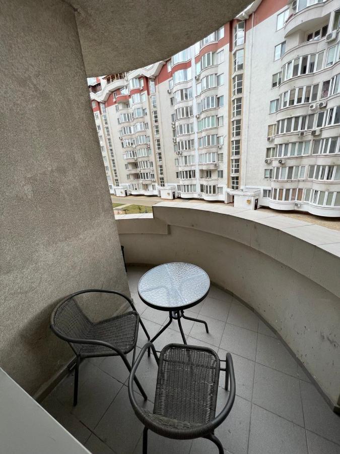 Luxrent Apartamento Chisináu Exterior foto