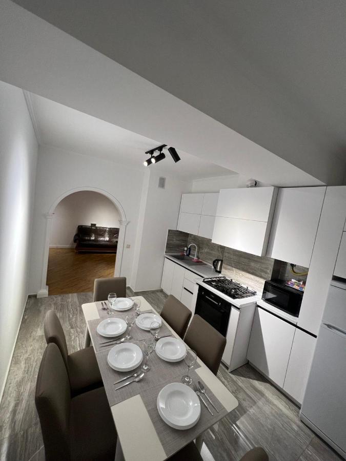 Luxrent Apartamento Chisináu Exterior foto